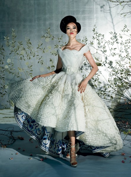 Chnia Through the Looking Glass Vogue 2015 8